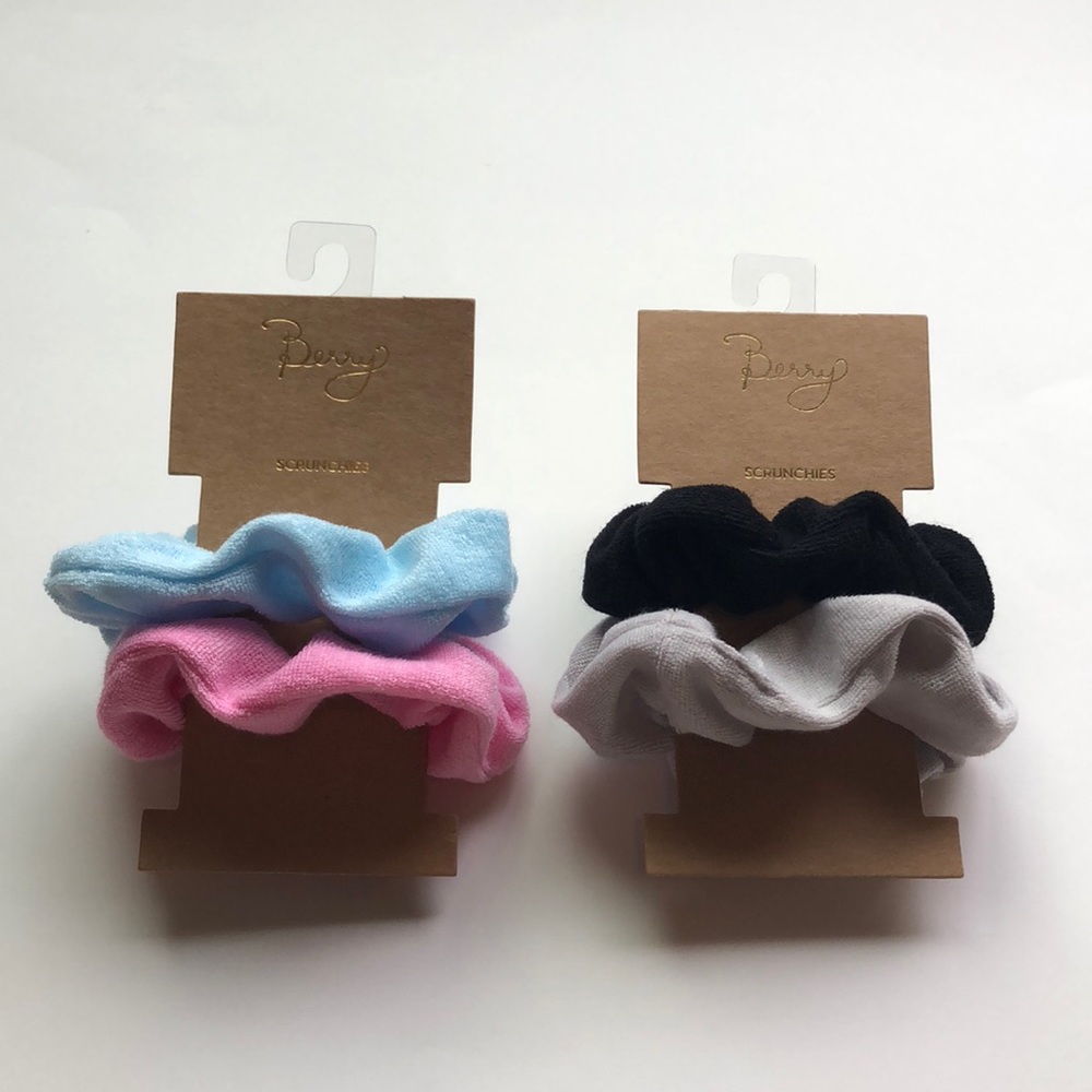 2 2pack of Scrunchies